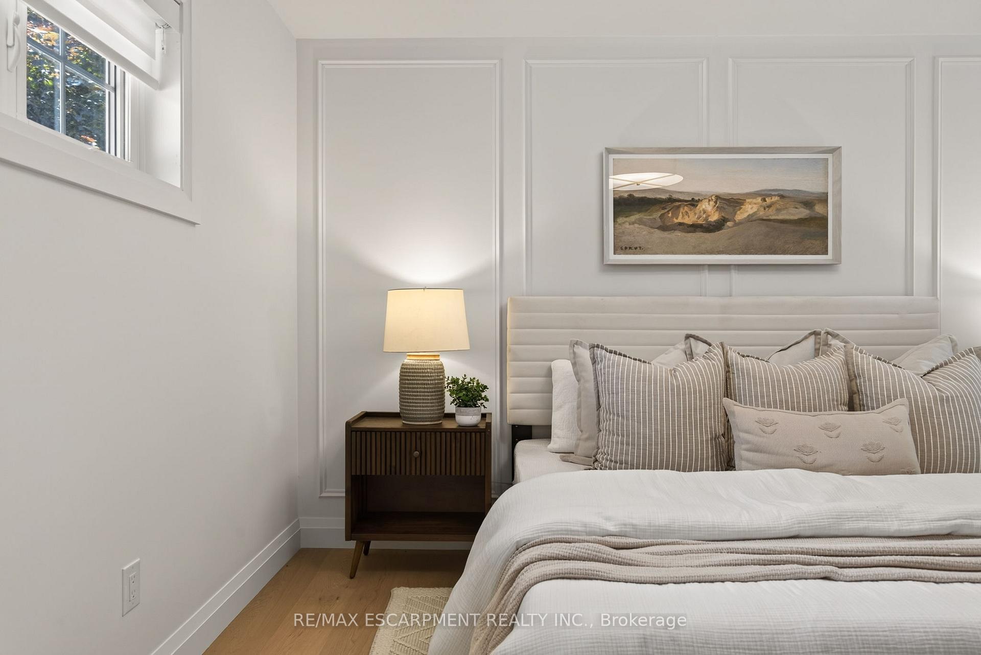 Photo 25 of Unit 1, 3333 New Street, Burlington, Roseland — HOMEH