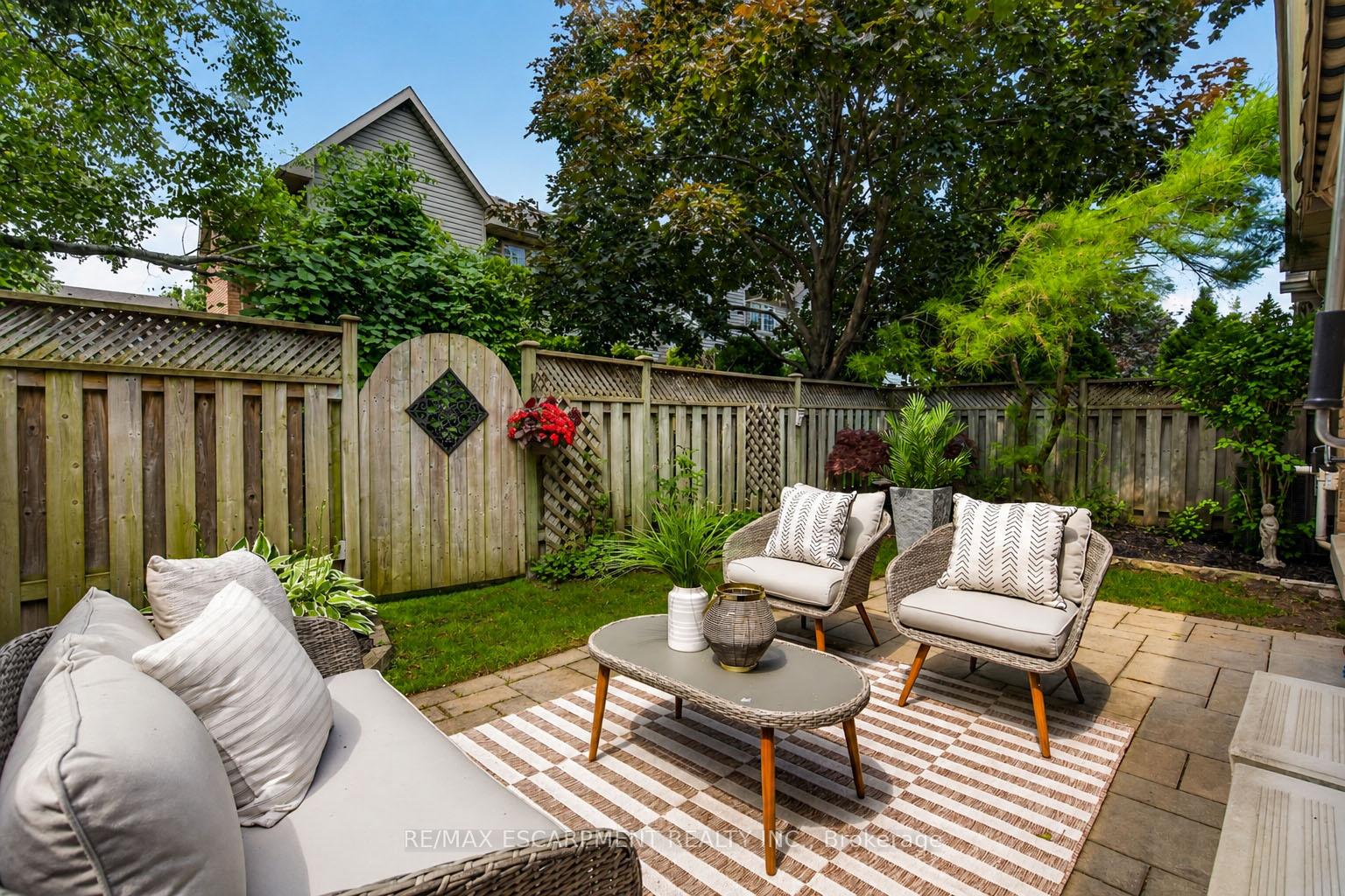 Photo 39 of Unit 1, 3333 New Street, Burlington, Roseland — HOMEH