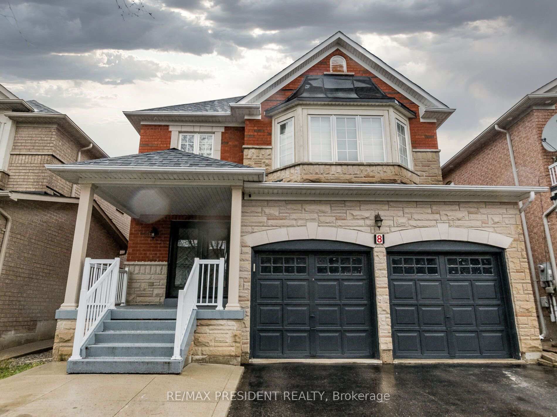 Photo 2 of 8 River Heights Drive, Brampton, Bram East — HOMEH