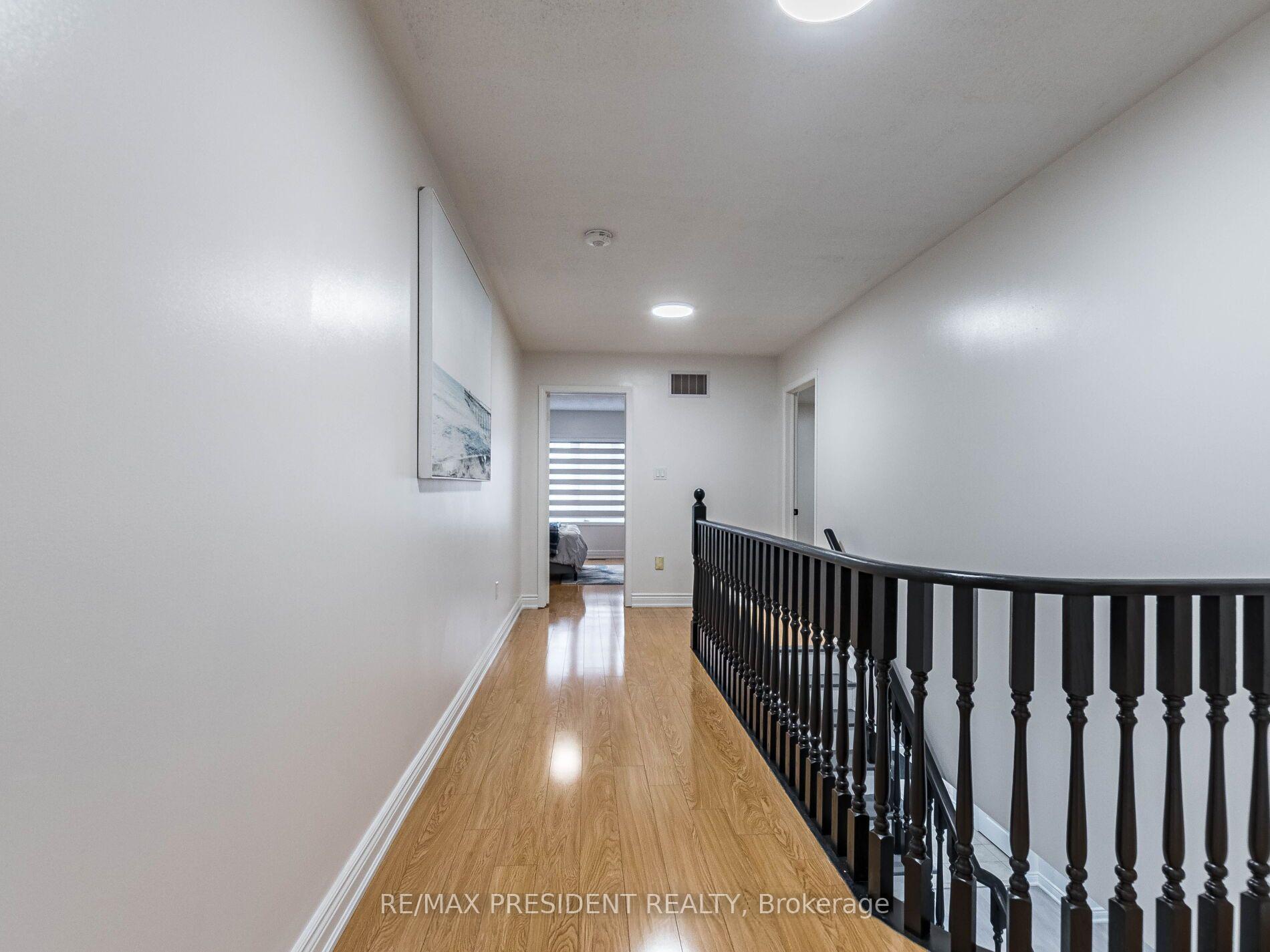 Photo 12 of 8 River Heights Drive, Brampton, Bram East — HOMEH