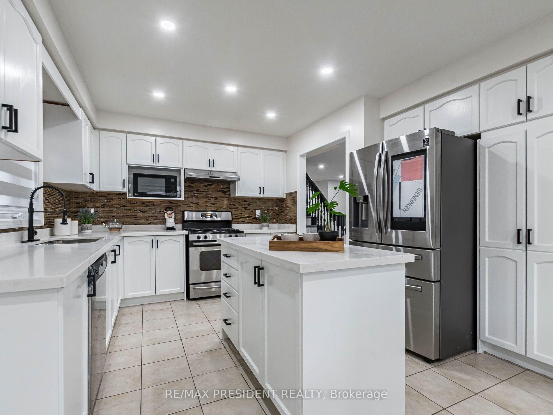 Photo 15 of 8 River Heights Drive, Brampton, Bram East — HOMEH