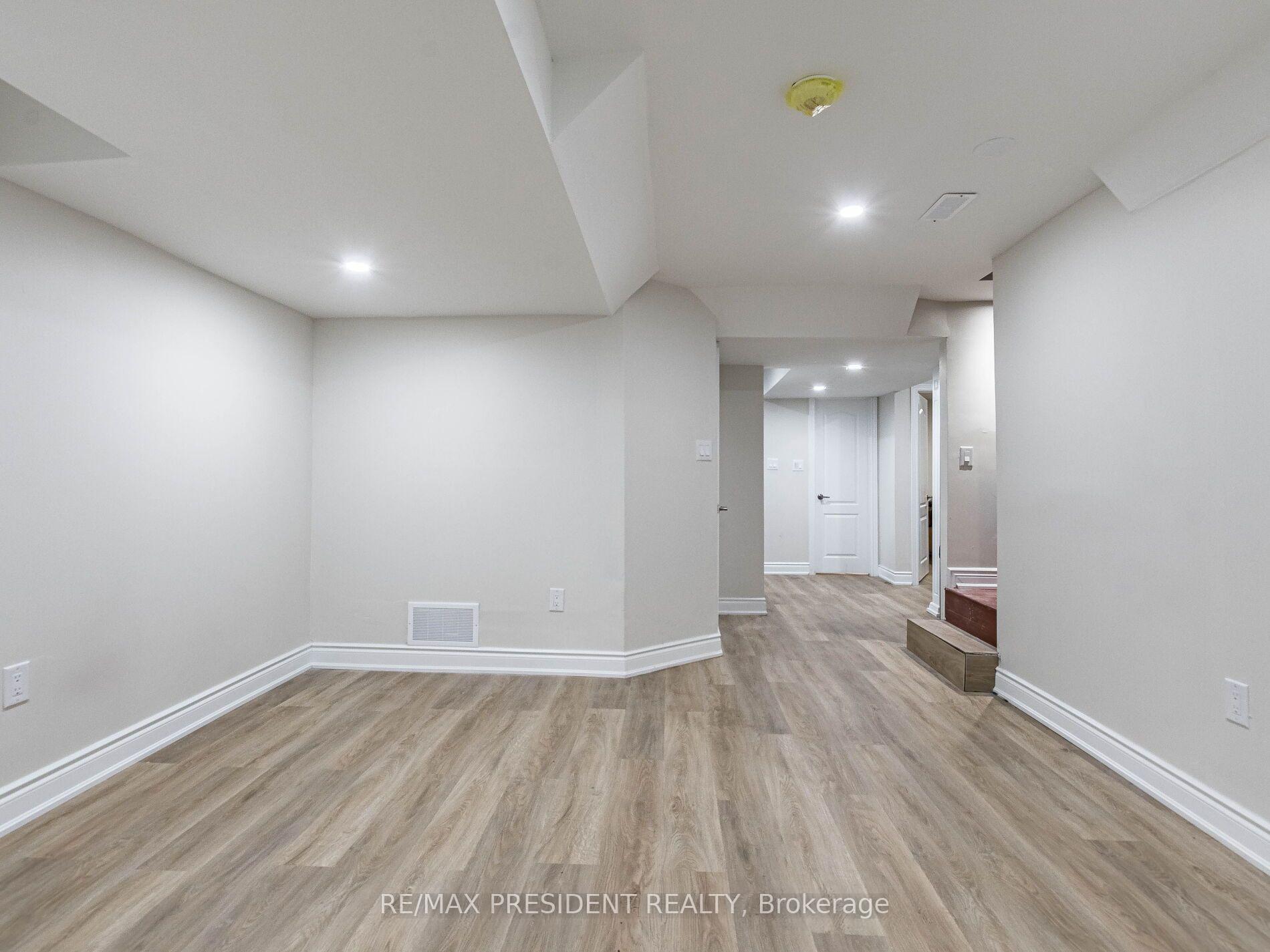 Photo 34 of 8 River Heights Drive, Brampton, Bram East — HOMEH