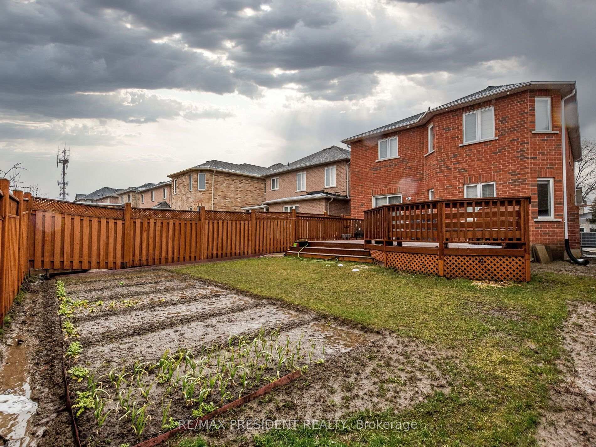 Photo 41 of 8 River Heights Drive, Brampton, Bram East — HOMEH