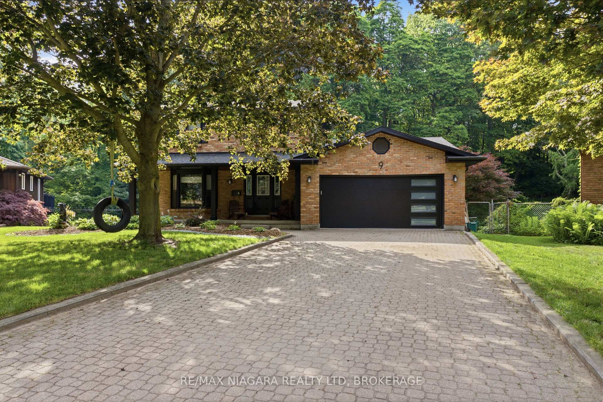 Photo 1 of 9 Beechnut Court, Pelham, Fonthill — HOMEH