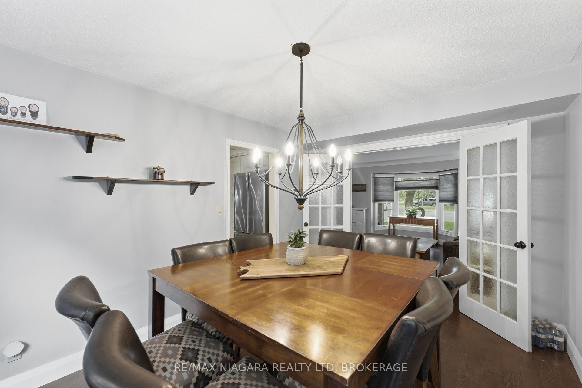 Photo 8 of 9 Beechnut Court, Pelham, Fonthill — HOMEH