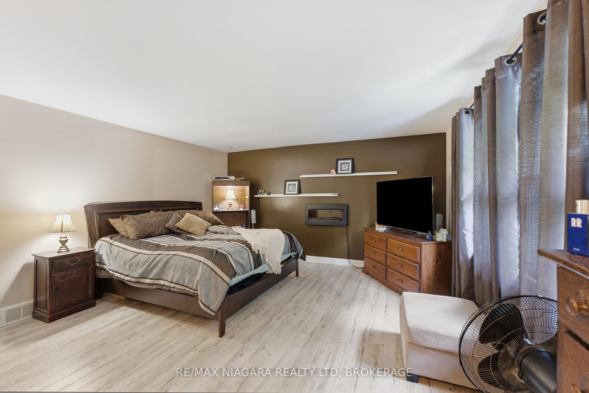 Photo 22 of 9 Beechnut Court, Pelham, Fonthill — HOMEH