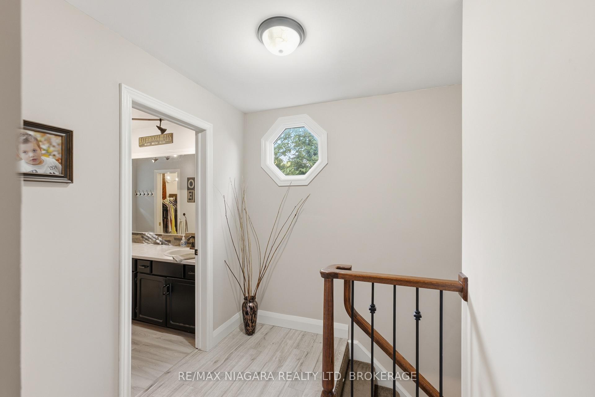 Photo 28 of 9 Beechnut Court, Pelham, Fonthill — HOMEH