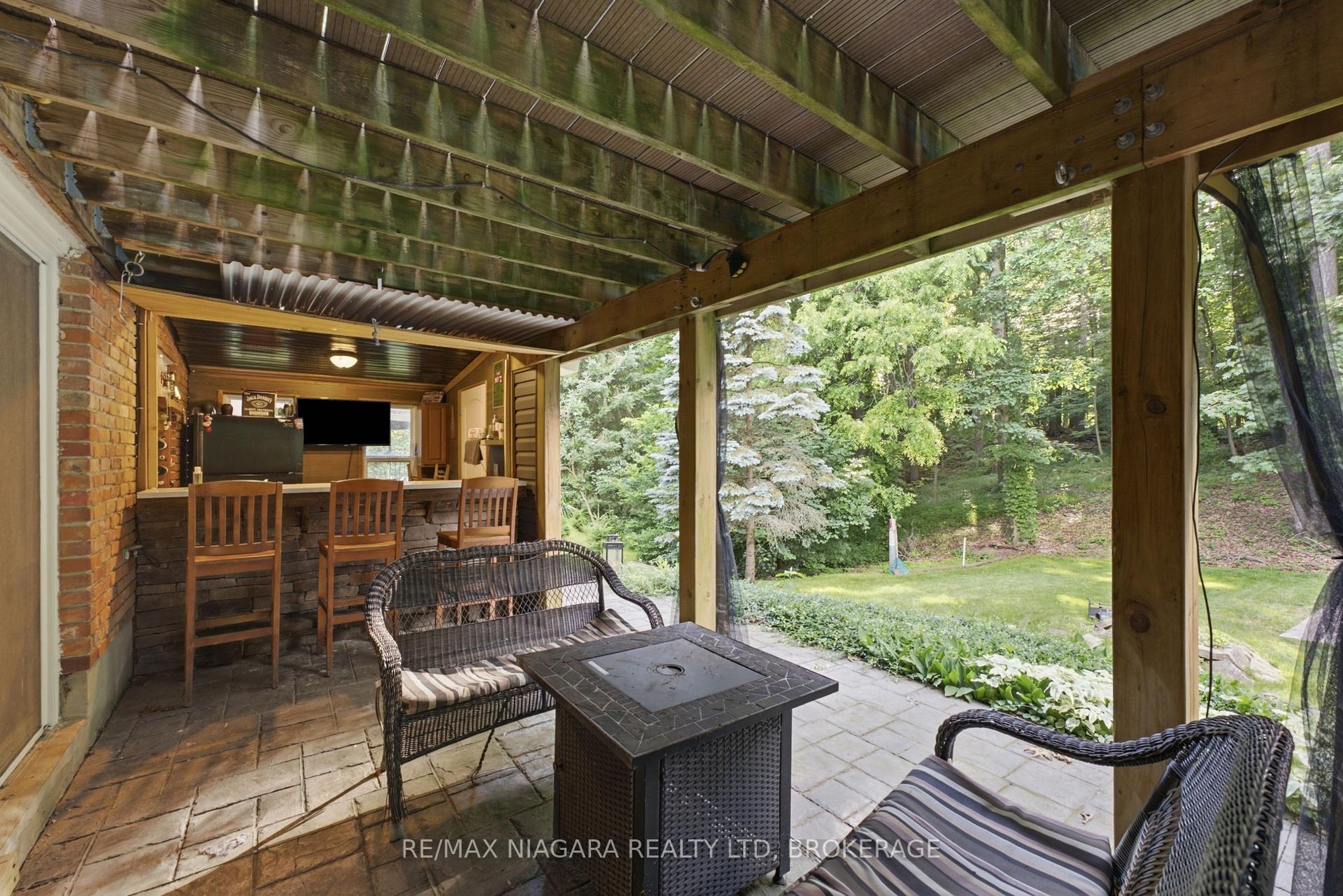 Photo 43 of 9 Beechnut Court, Pelham, Fonthill — HOMEH