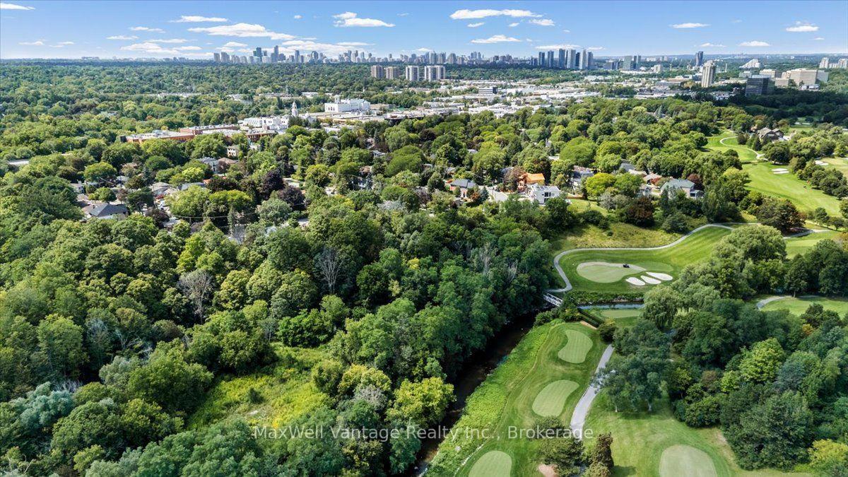 Photo 48 of 26 Crossburn Drive, North York, Banbury-Don Mills — HOMEH
