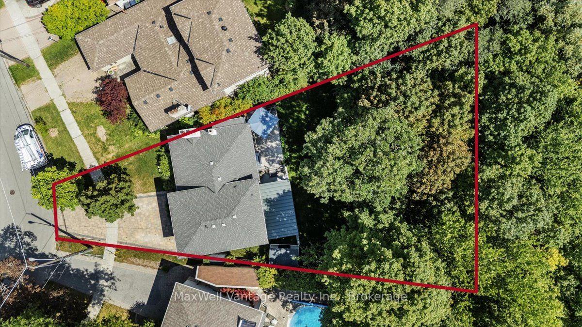 Photo 51 of 26 Crossburn Drive, North York, Banbury-Don Mills — HOMEH