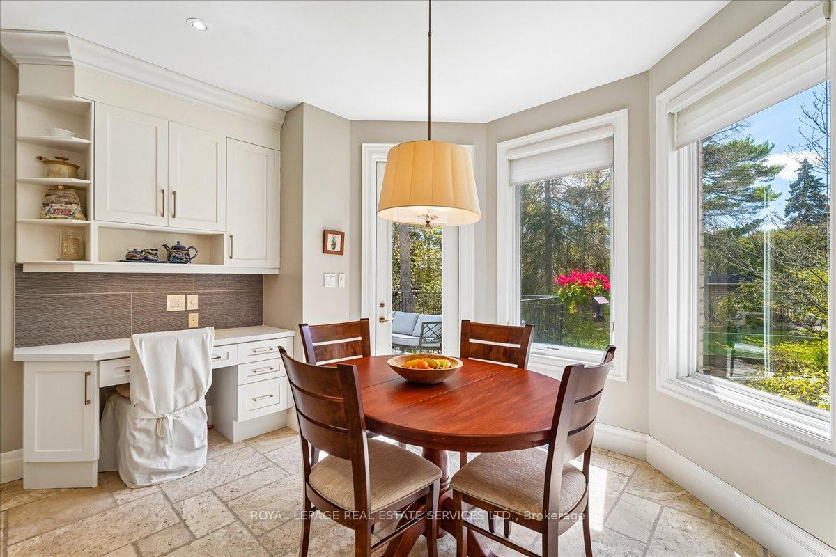 Photo 8 of 1726 The Pines, Mississauga, Clarkson — HOMEH