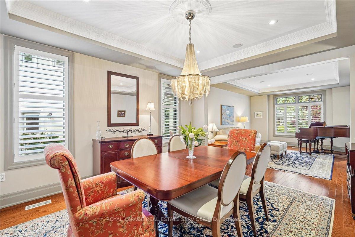 Photo 11 of 1726 The Pines, Mississauga, Clarkson — HOMEH