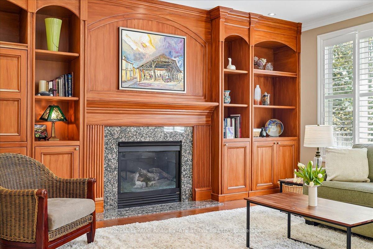 Photo 13 of 1726 The Pines, Mississauga, Clarkson — HOMEH