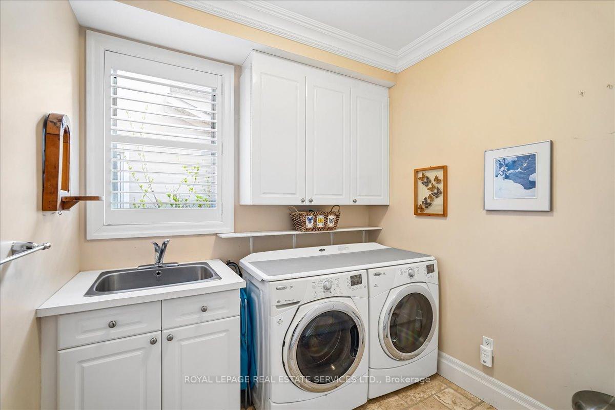 Photo 17 of 1726 The Pines, Mississauga, Clarkson — HOMEH