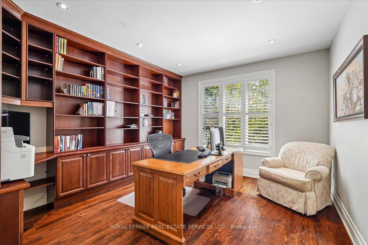 Photo 18 of 1726 The Pines, Mississauga, Clarkson — HOMEH