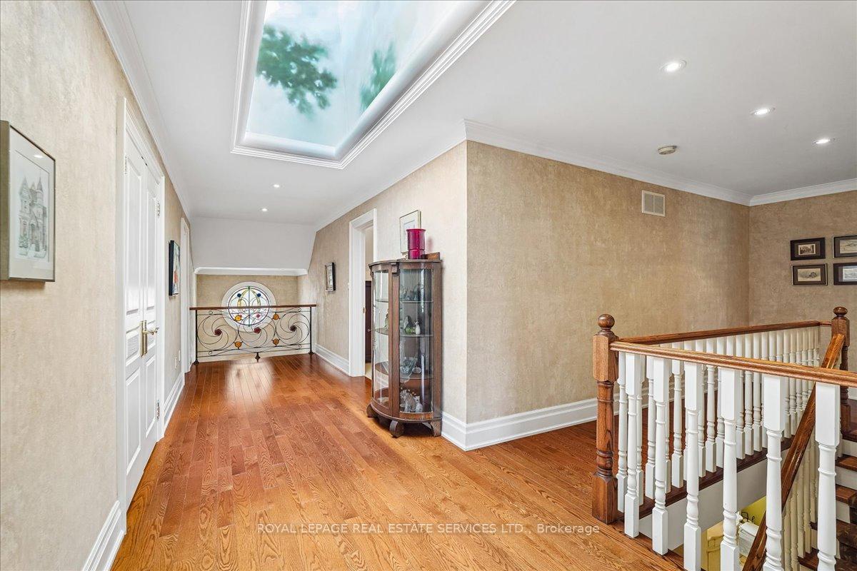 Photo 27 of 1726 The Pines, Mississauga, Clarkson — HOMEH