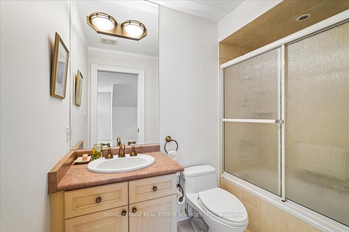 Photo 31 of 1726 The Pines, Mississauga, Clarkson — HOMEH
