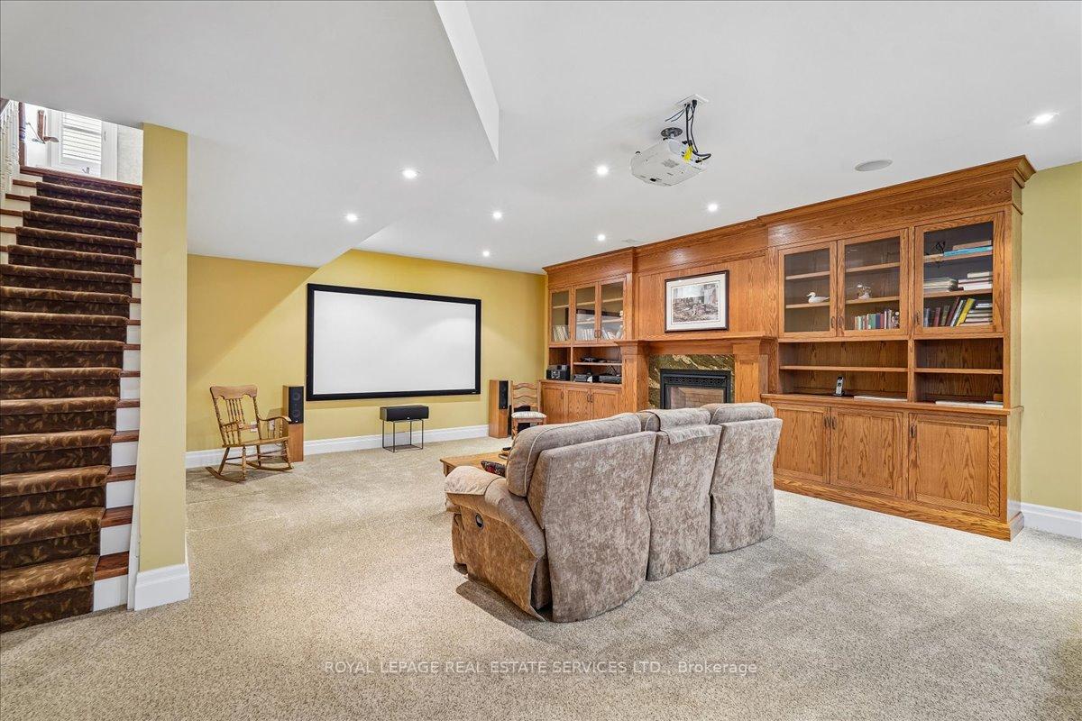 Photo 32 of 1726 The Pines, Mississauga, Clarkson — HOMEH