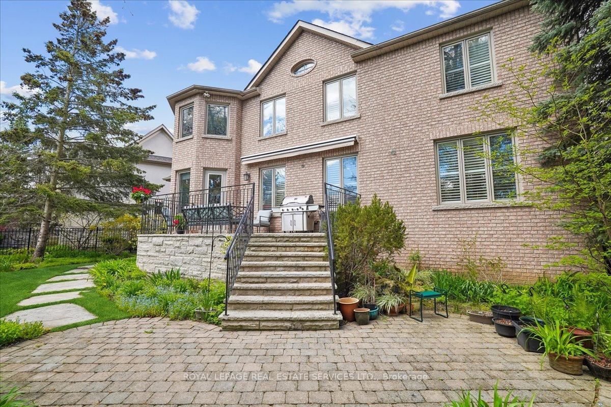 Photo 43 of 1726 The Pines, Mississauga, Clarkson — HOMEH