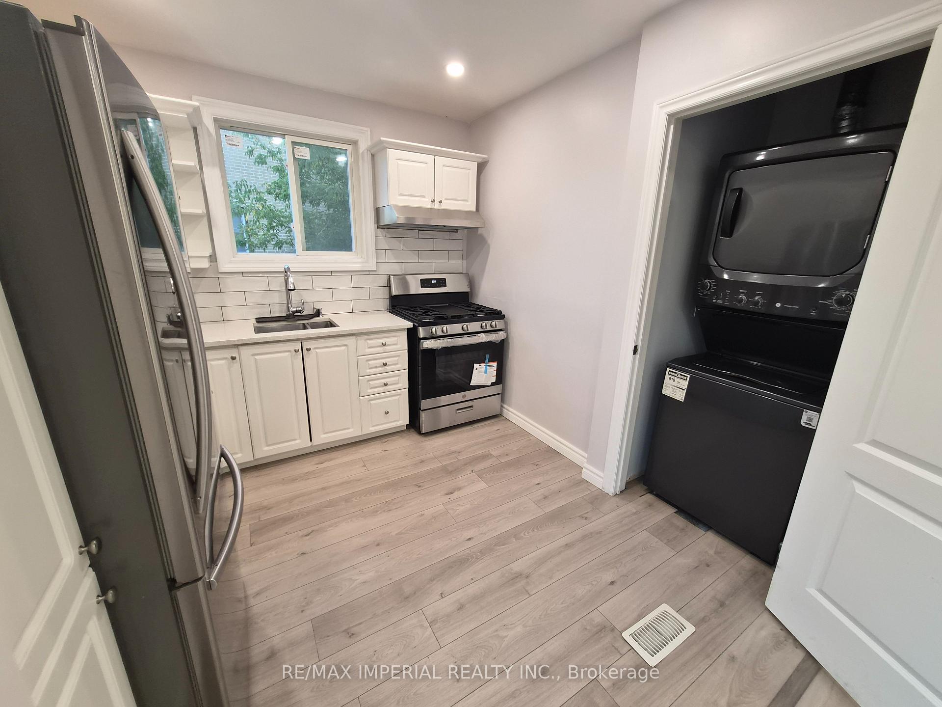 Photo 9 of 262 Mcconvey Drive, Richmond Hill, Crosby — HOMEH