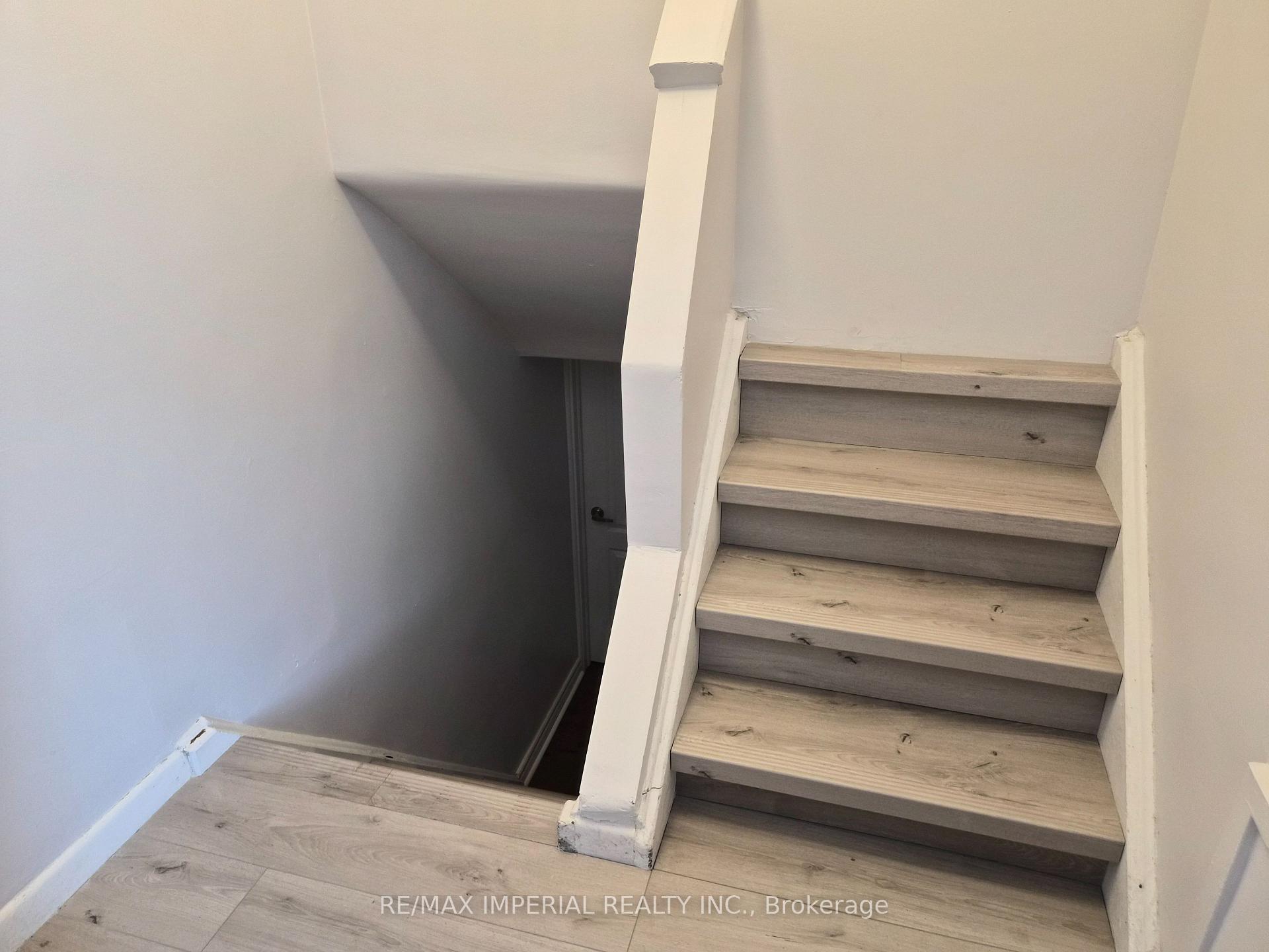 Photo 14 of 262 Mcconvey Drive, Richmond Hill, Crosby — HOMEH