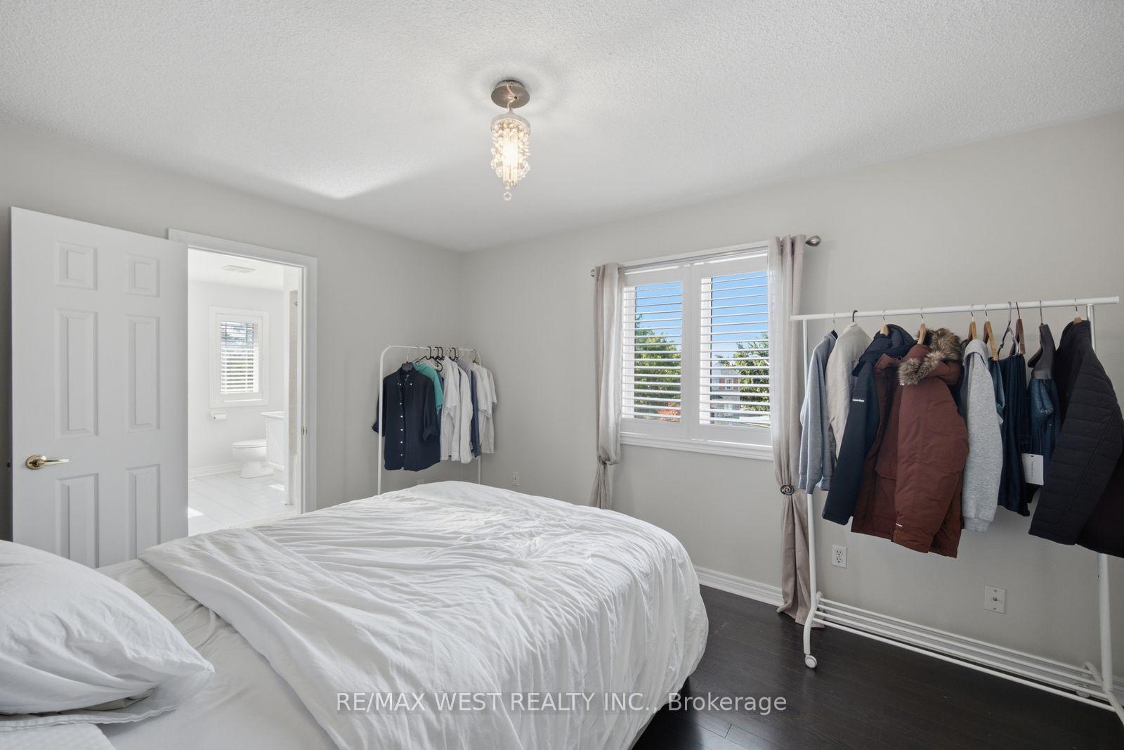 Photo 26 of 65 Burnhaven Avenue, Vaughan, Maple — HOMEH