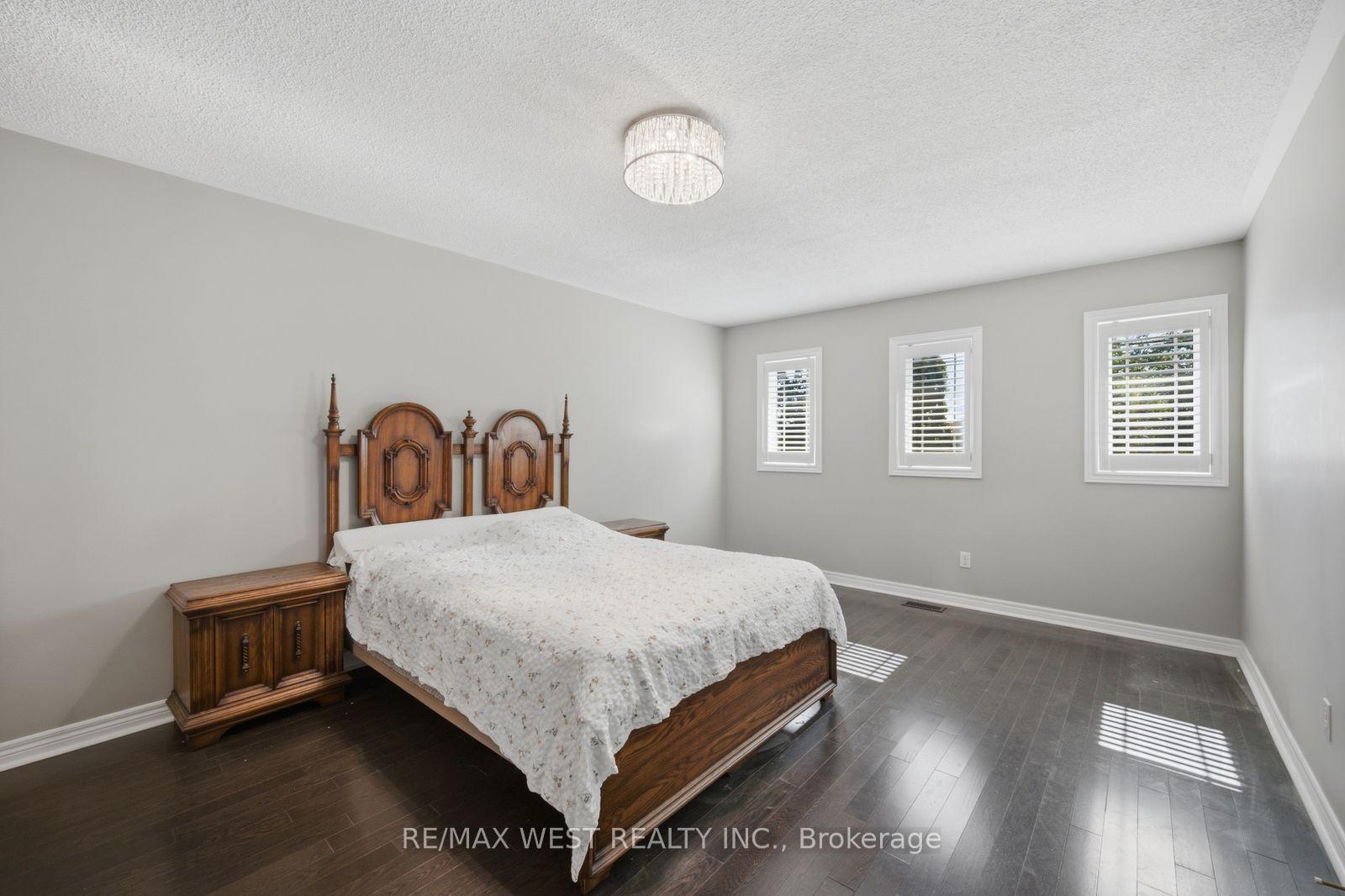 Photo 31 of 65 Burnhaven Avenue, Vaughan, Maple — HOMEH