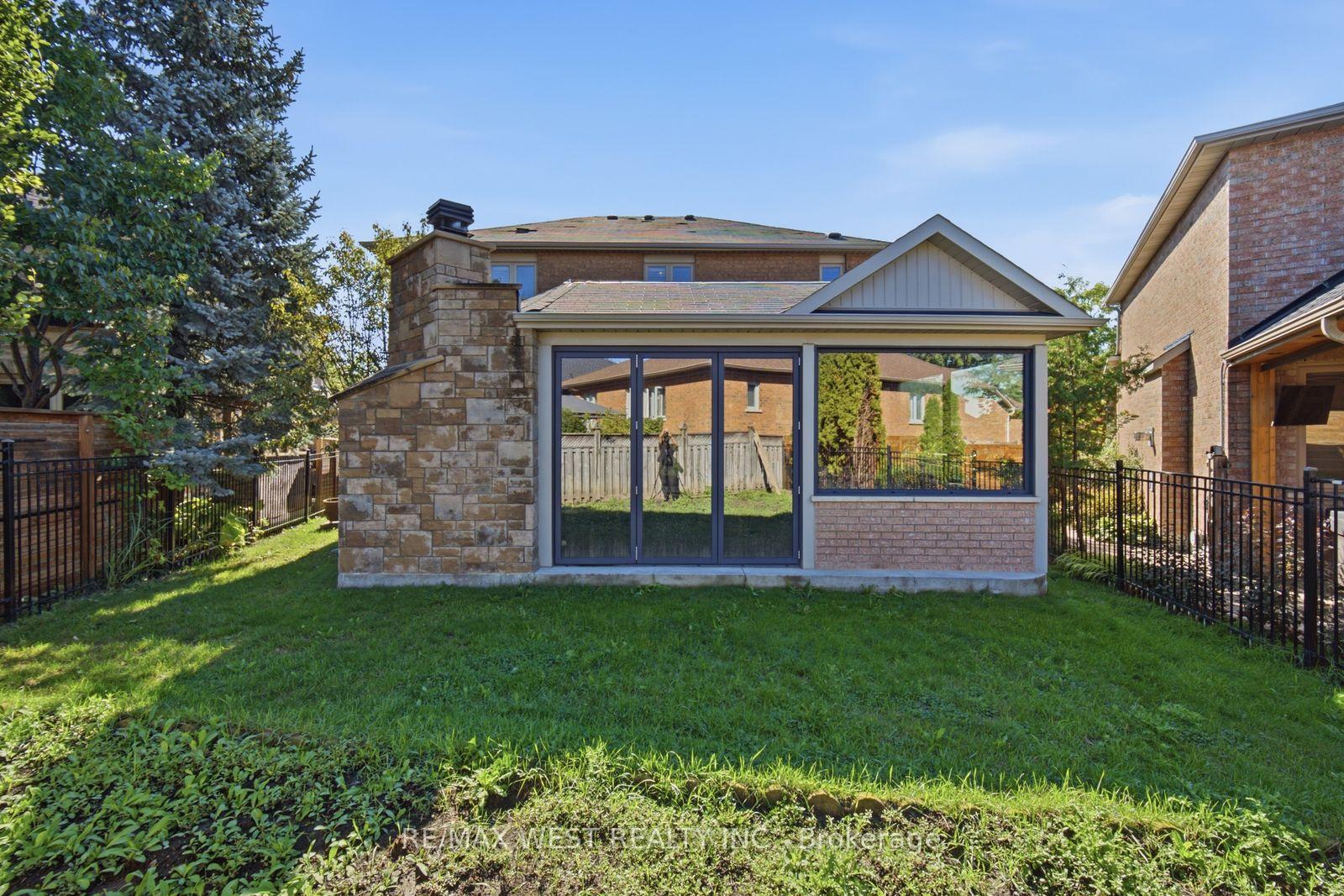 Photo 48 of 65 Burnhaven Avenue, Vaughan, Maple — HOMEH
