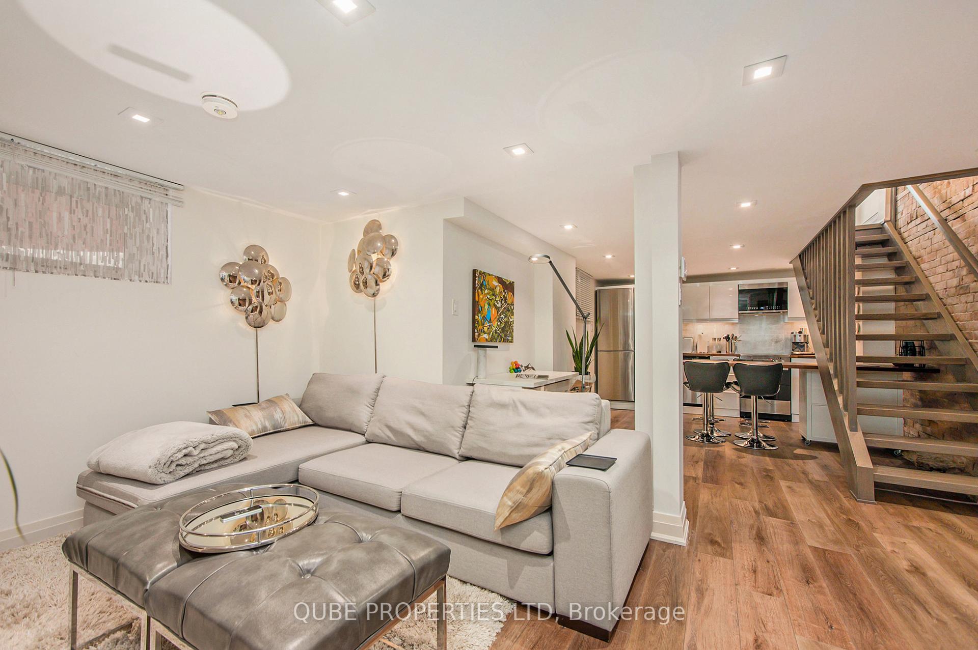 Photo 3 of Unit C, 116 Cartier Street, Ottawa, Ottawa Centre/Golden Triangle — HOMEH