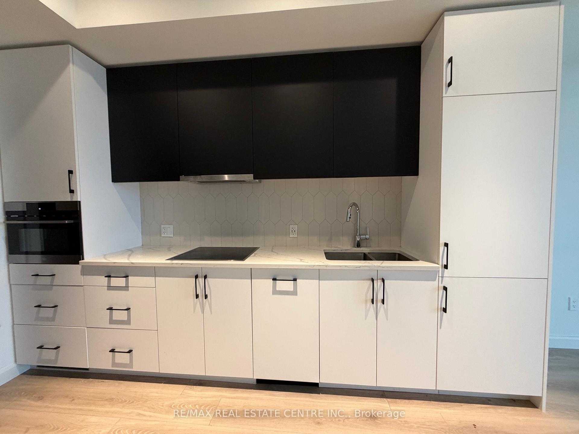 Photo 14 of Unit 301, 741 King Street W, Kitchener, KW Hospital — HOMEH