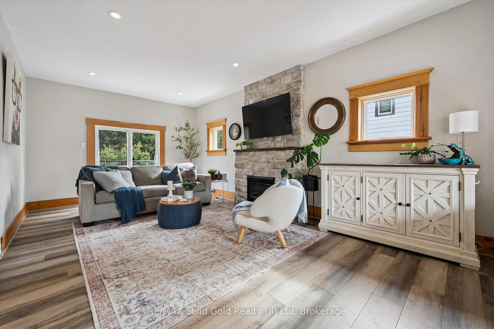 Photo 7 of 173 Cedar Street S, Kitchener, Cedar Hill — HOMEH