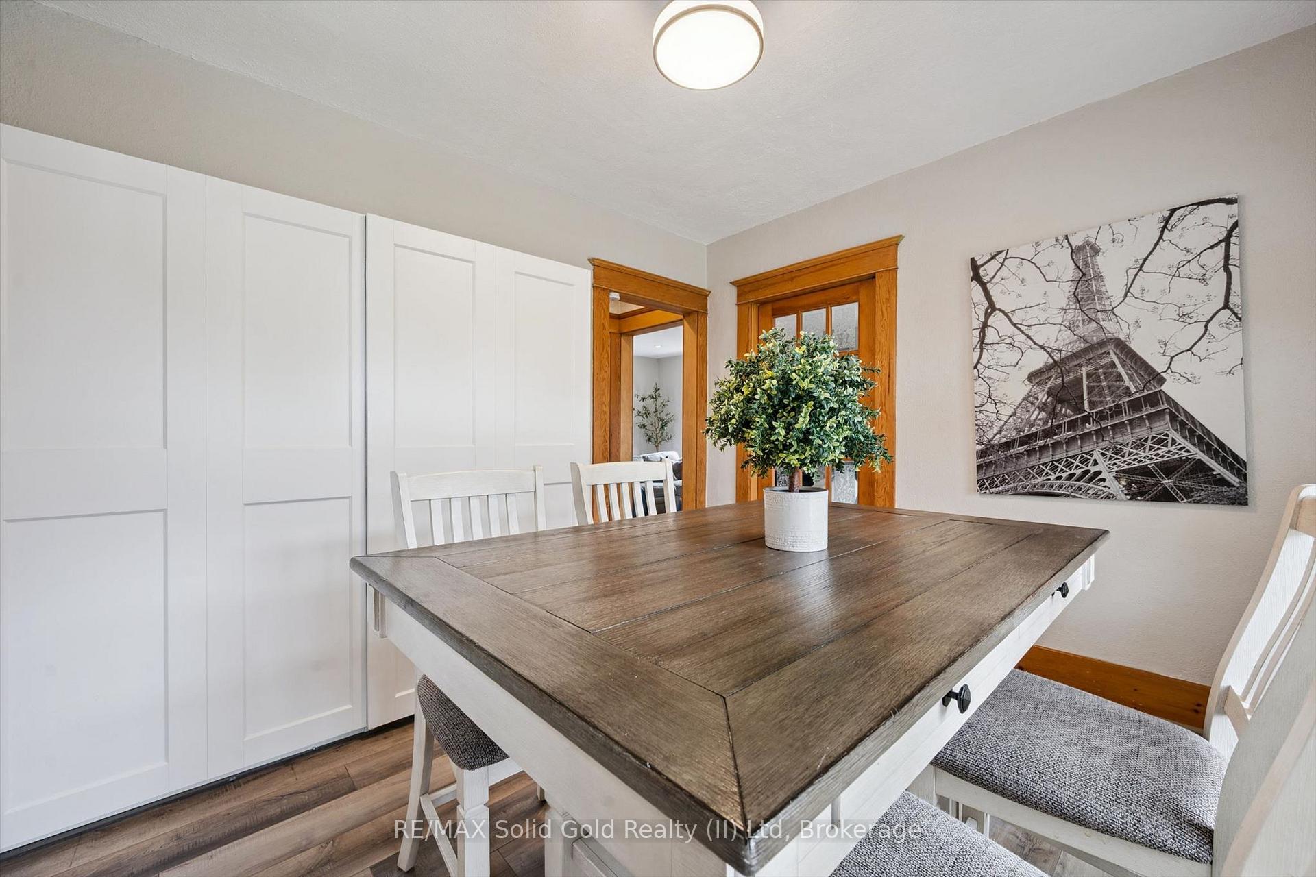 Photo 11 of 173 Cedar Street S, Kitchener, Cedar Hill — HOMEH