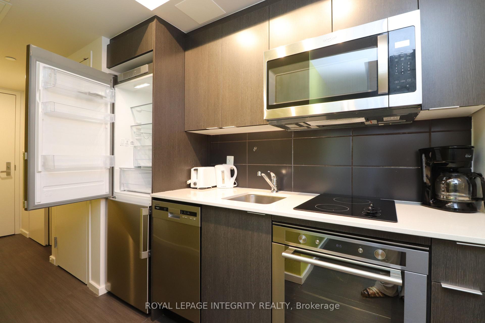 Photo 15 of Unit 2815, 105 Champagne Avenue, Ottawa, West Centre Town — HOMEH