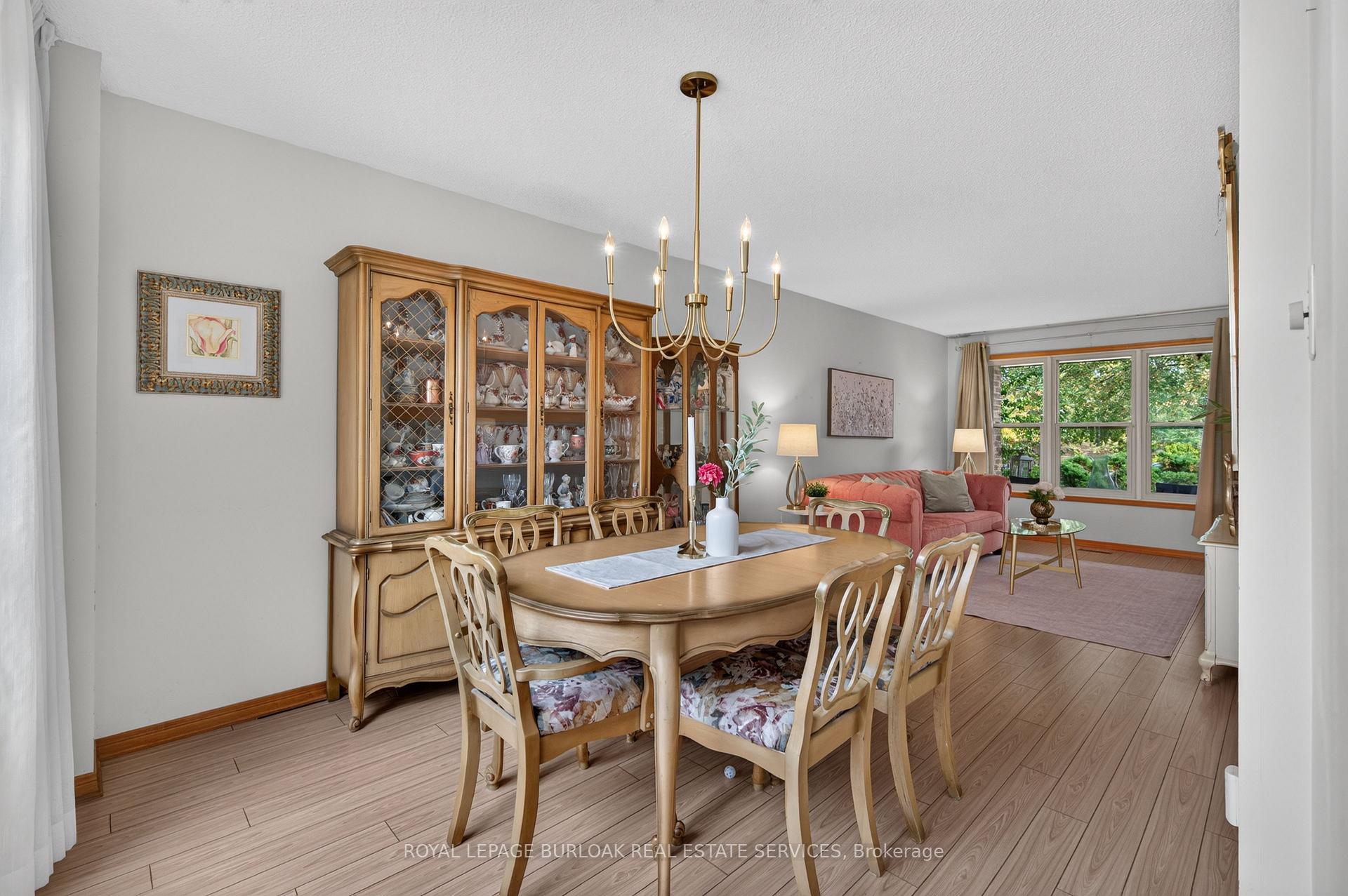 Photo 12 of 888 Messenger Meadow Drive, Mississauga, Creditview — HOMEH