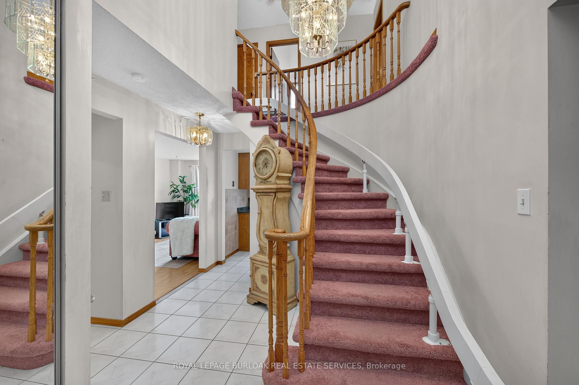 Photo 23 of 888 Messenger Meadow Drive, Mississauga, Creditview — HOMEH
