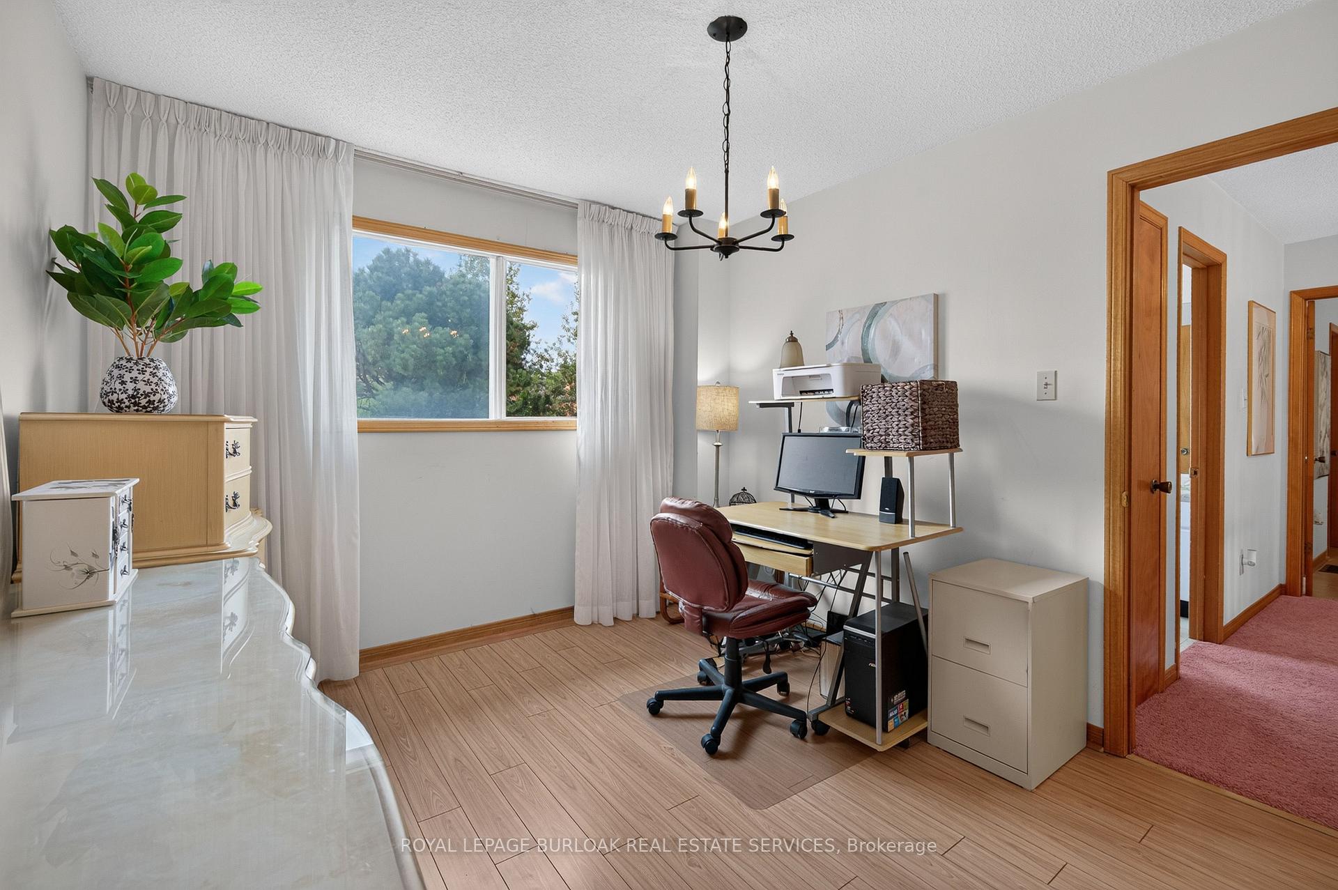 Photo 32 of 888 Messenger Meadow Drive, Mississauga, Creditview — HOMEH