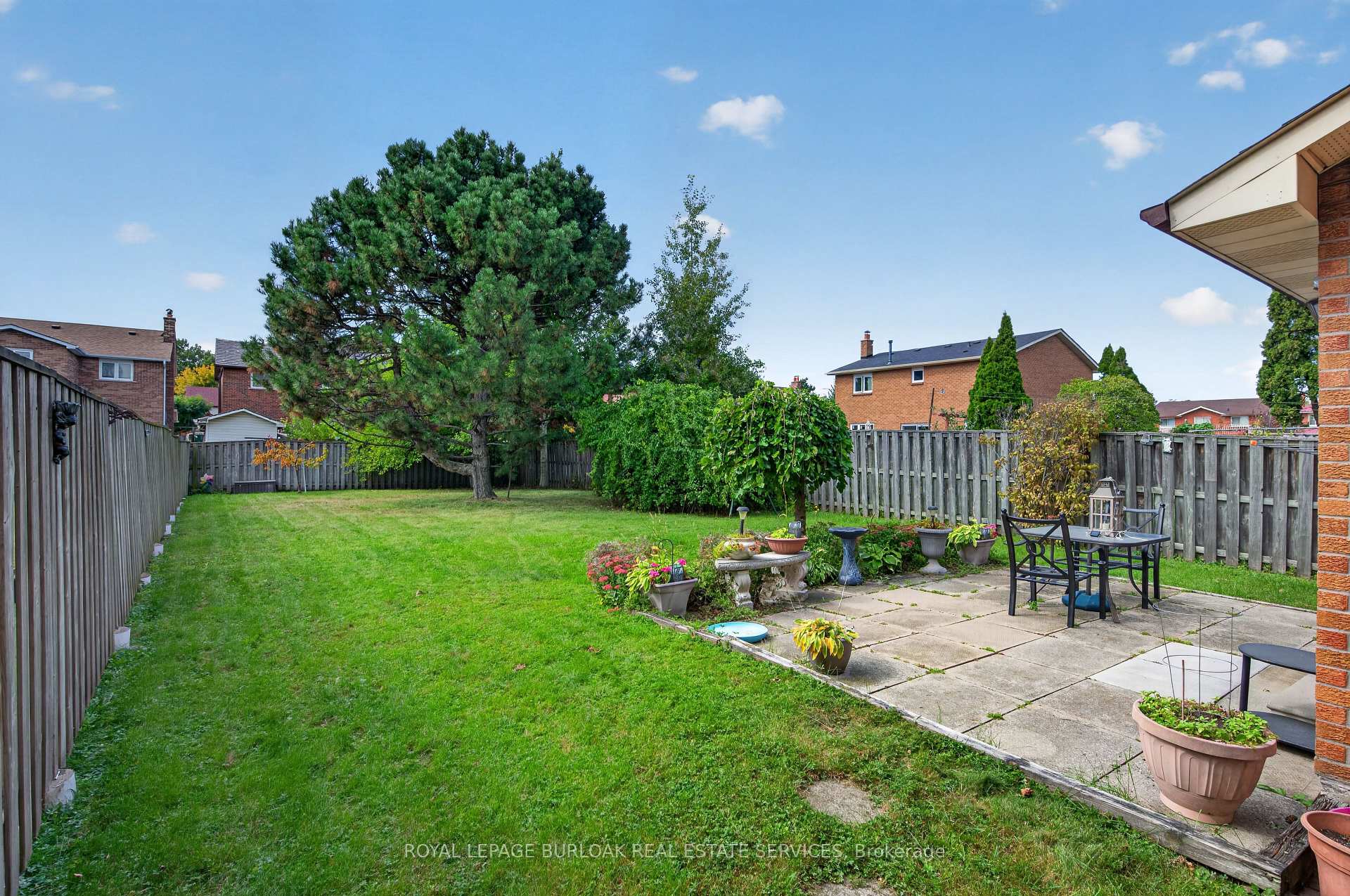 Photo 34 of 888 Messenger Meadow Drive, Mississauga, Creditview — HOMEH