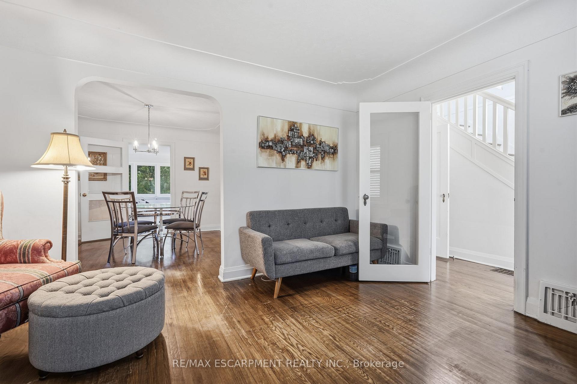 Photo 2 of 13 Allan Avenue, Hamilton, Dundas — HOMEH