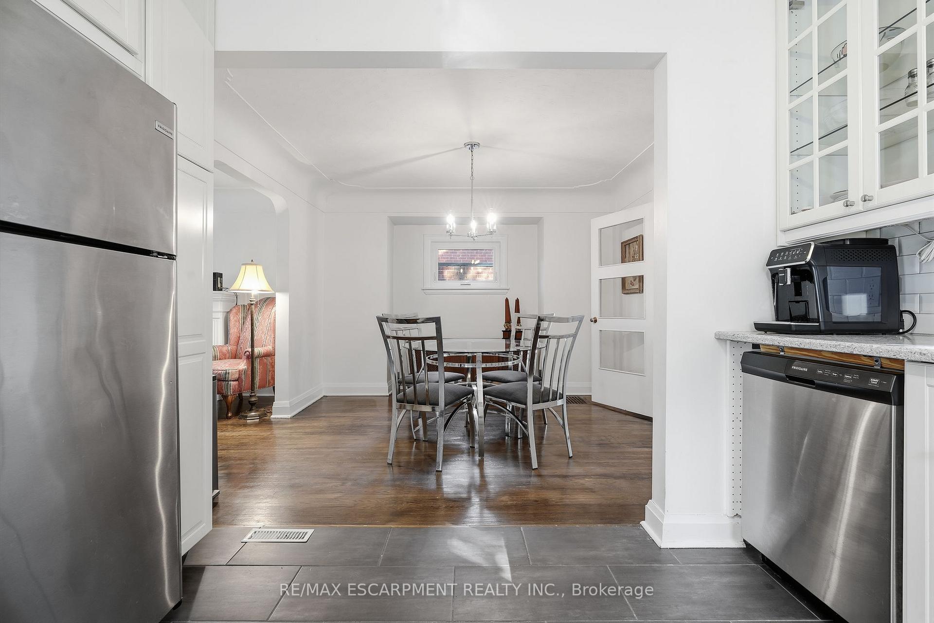 Photo 8 of 13 Allan Avenue, Hamilton, Dundas — HOMEH