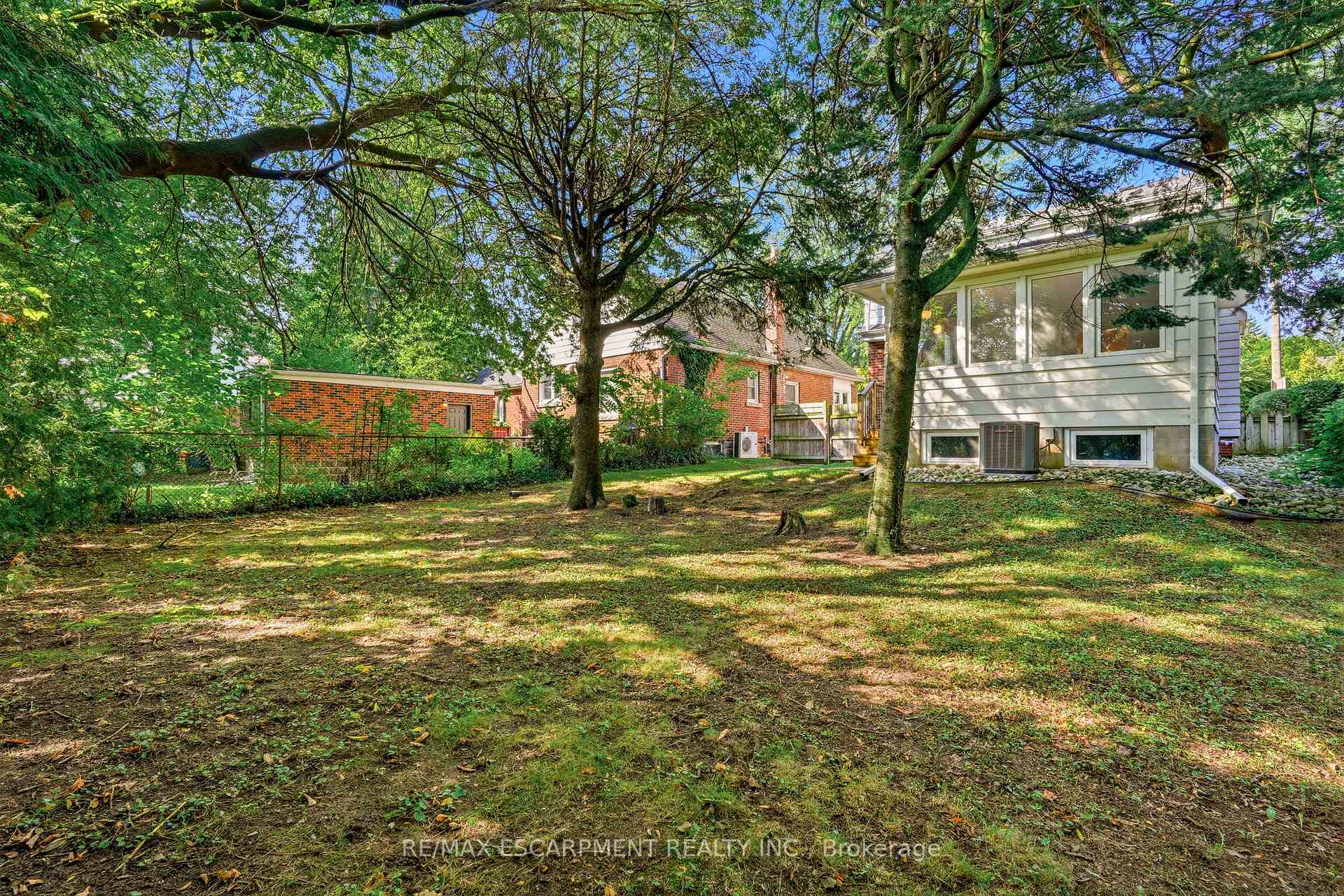 Photo 20 of 13 Allan Avenue, Hamilton, Dundas — HOMEH