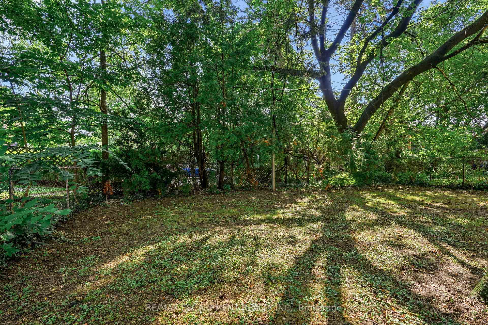 Photo 22 of 13 Allan Avenue, Hamilton, Dundas — HOMEH
