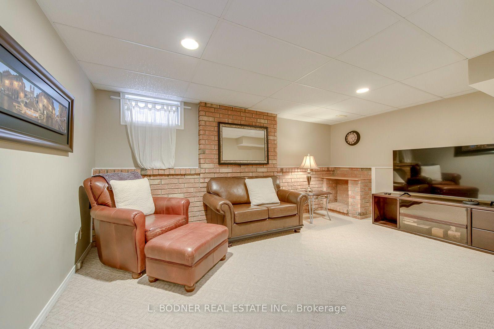 Photo 21 of 79 Marco Crescent, Vaughan, East Woodbridge — HOMEH