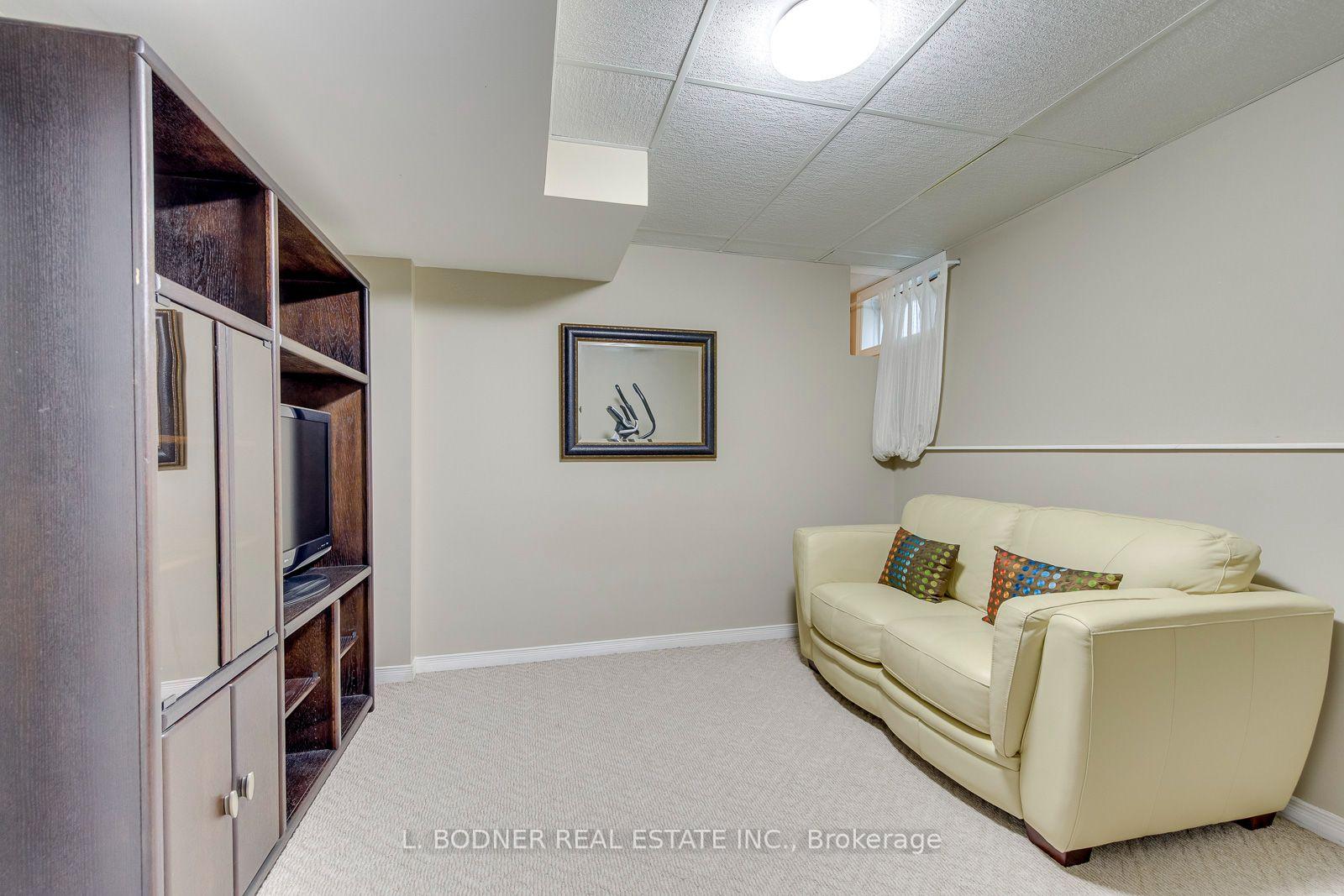 Photo 22 of 79 Marco Crescent, Vaughan, East Woodbridge — HOMEH