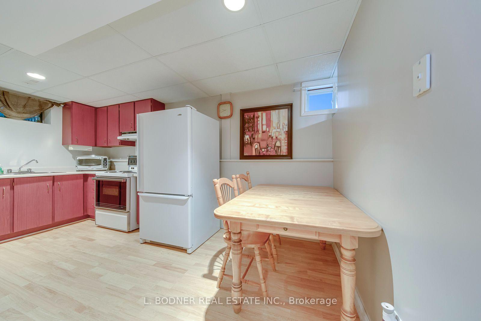 Photo 23 of 79 Marco Crescent, Vaughan, East Woodbridge — HOMEH