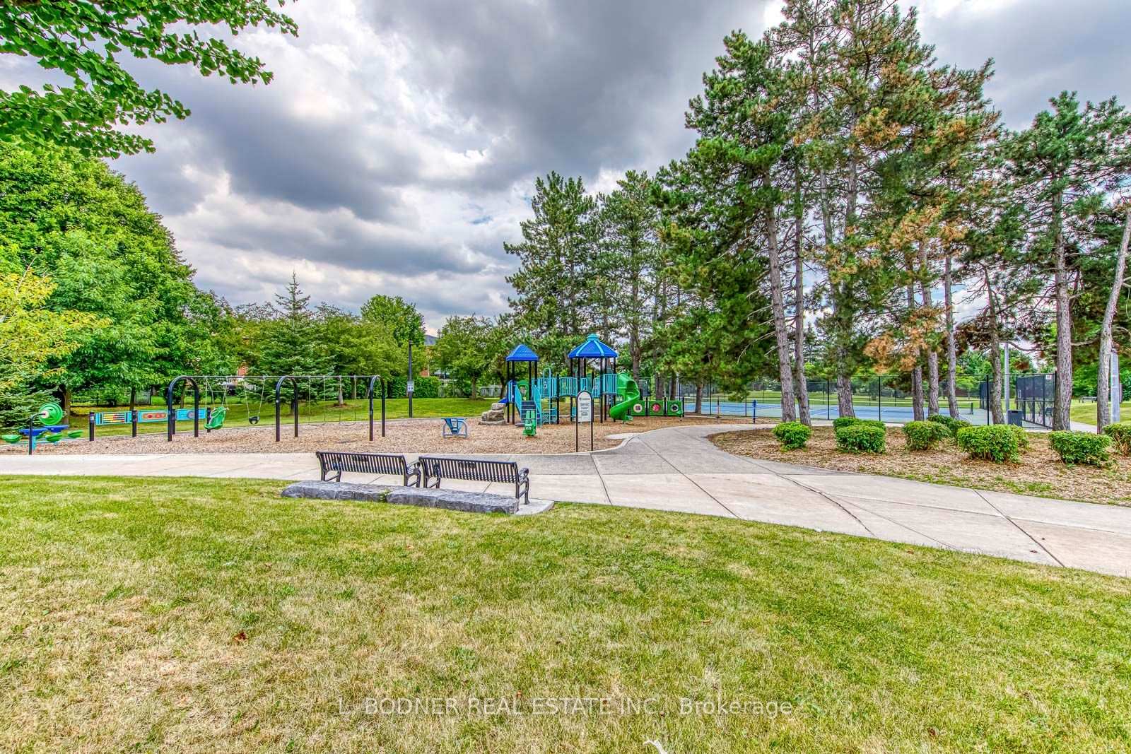 Photo 30 of 79 Marco Crescent, Vaughan, East Woodbridge — HOMEH