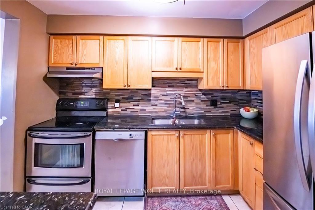 Photo 4 of Unit 7, 400 Wilson Avenue, Kitchener, Vanier - Kitchener — HOMEH