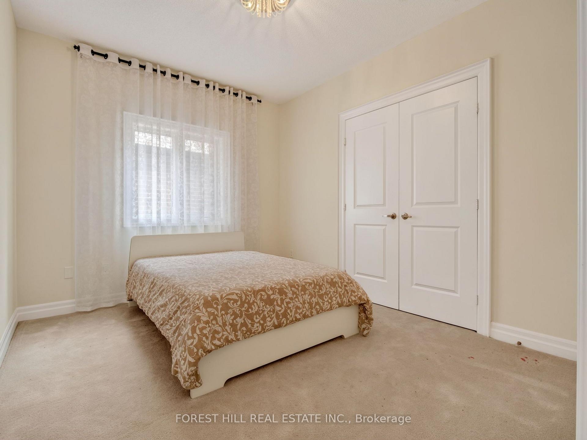 Photo 33 of 18 Hackwood Crescent, Aurora, Aurora Grove — HOMEH
