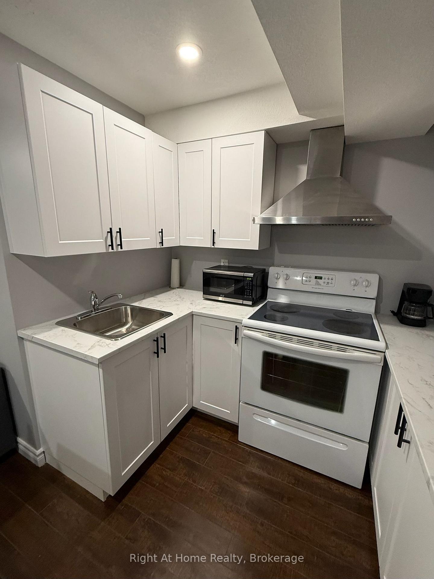Photo 7 of 268 Buttonbush Street, Waterloo, Columbia Forest/Clair Hills — HOMEH