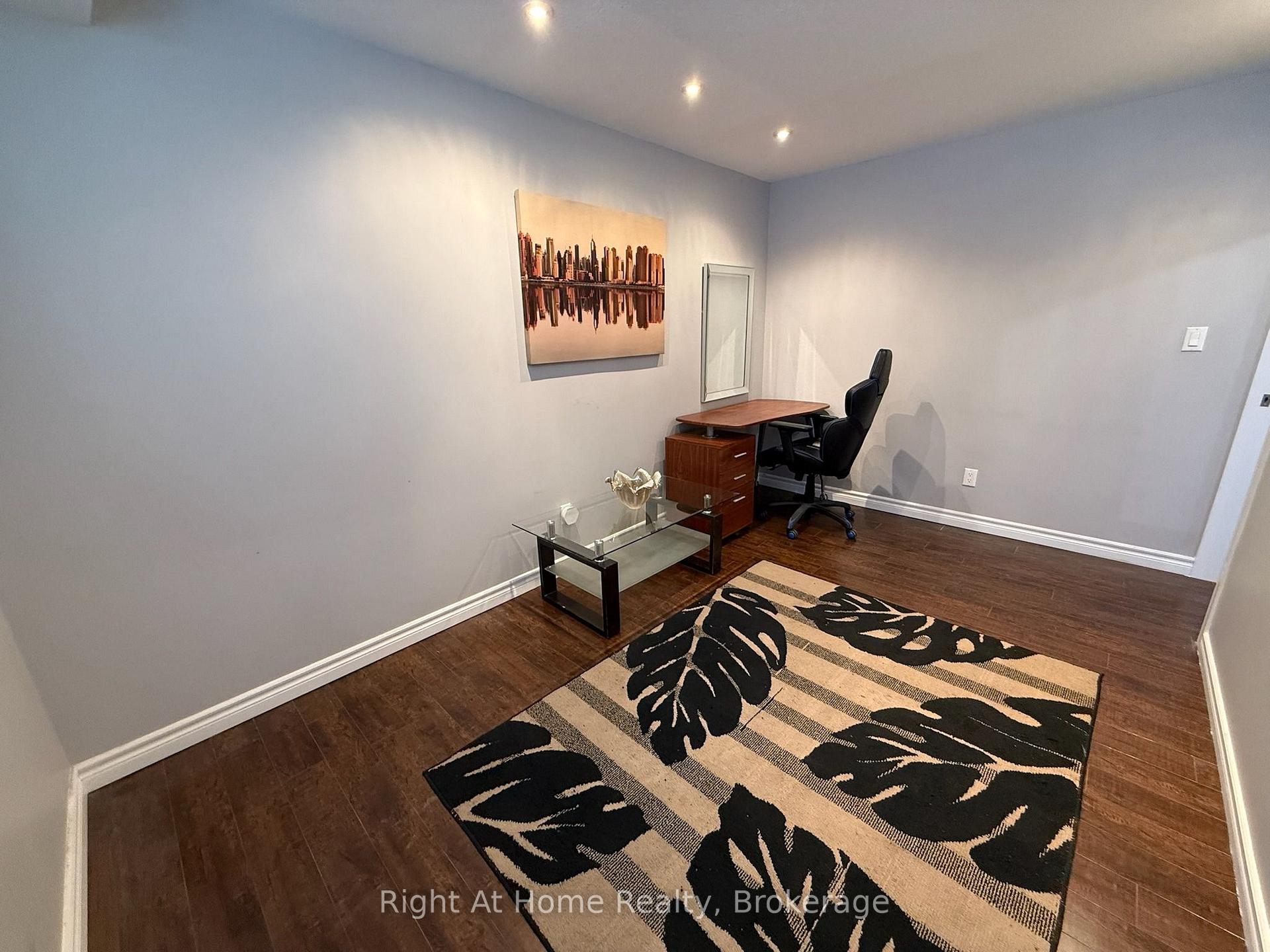 Photo 14 of 268 Buttonbush Street, Waterloo, Columbia Forest/Clair Hills — HOMEH