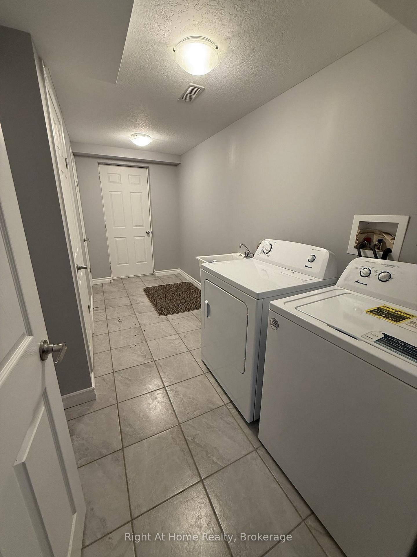 Photo 18 of 268 Buttonbush Street, Waterloo, Columbia Forest/Clair Hills — HOMEH